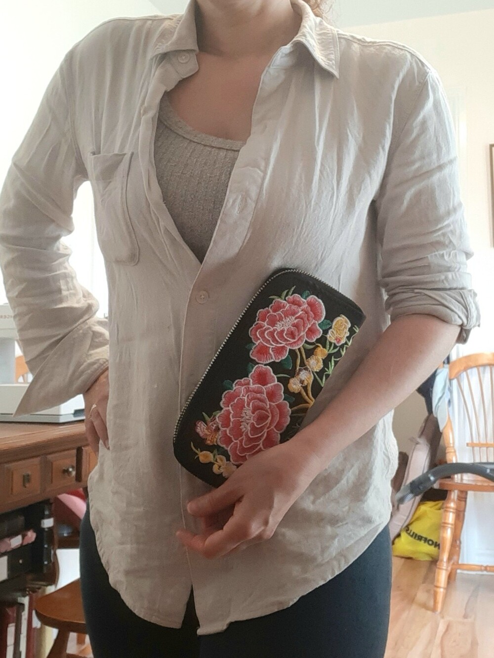 Unique Coquette Embroidered Floral Zip Wallet - Black with Pink Flowers - Picture 13 of 15